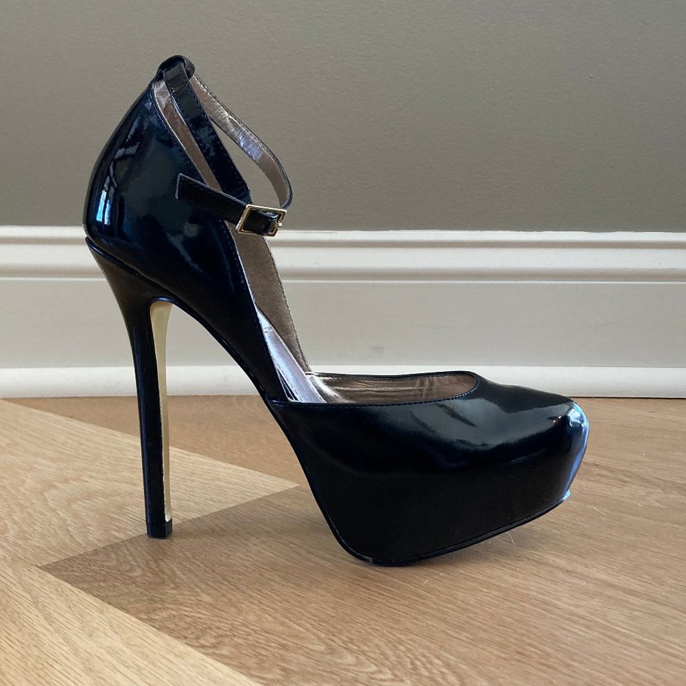 Steve Madden size 8 stilettos pump black ankle strap patent leather - Picture 2 of 8